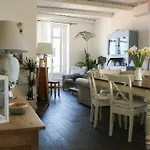 Azzurro Чефалу