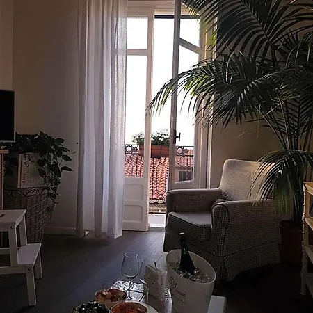 Azzurro Bed & Breakfast 4*