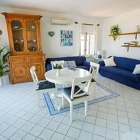 Azzurro Bed & Breakfast 4*