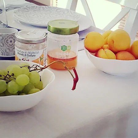 Azzurro Чефалу