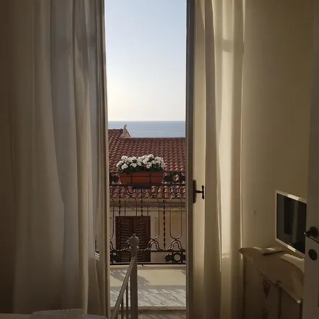 Azzurro 4*