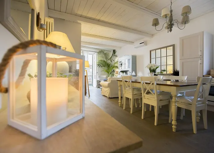 לינה וארוחת בוקר Azzurro 4*