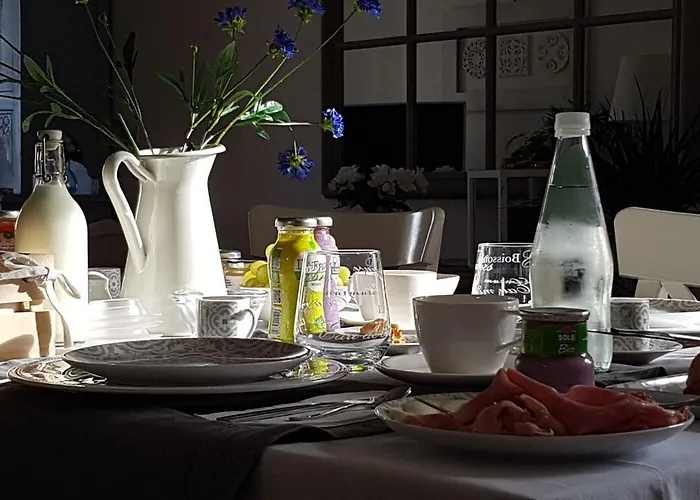 Azzurro לינה וארוחת בוקר