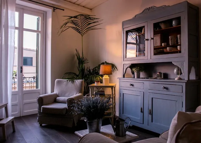 Azzurro לינה וארוחת בוקר צ'פאלו