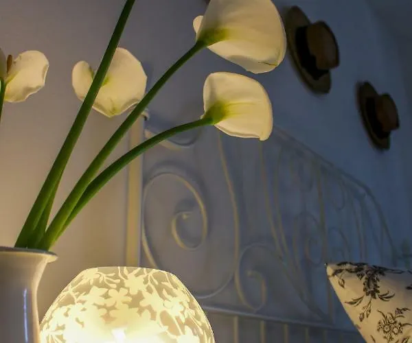 Azzurro לינה וארוחת בוקר צ'פאלו